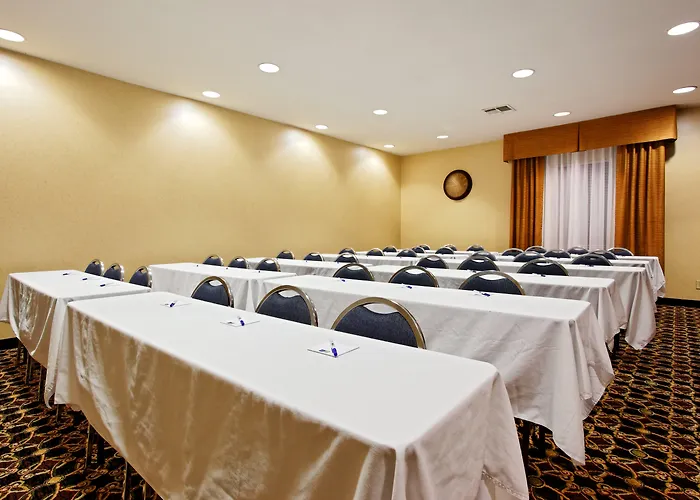 Holiday Inn Express Crockett By Ihg